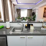 Lazuli Beachfront Sea View Ap144 * Larnaca