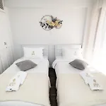 Lazuli Beachfront Sea View Ap144 Apartment Larnaca
