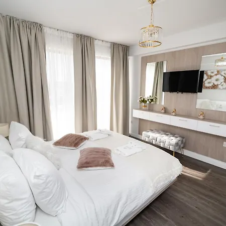 Lazuli Beachfront Sea View Ap144